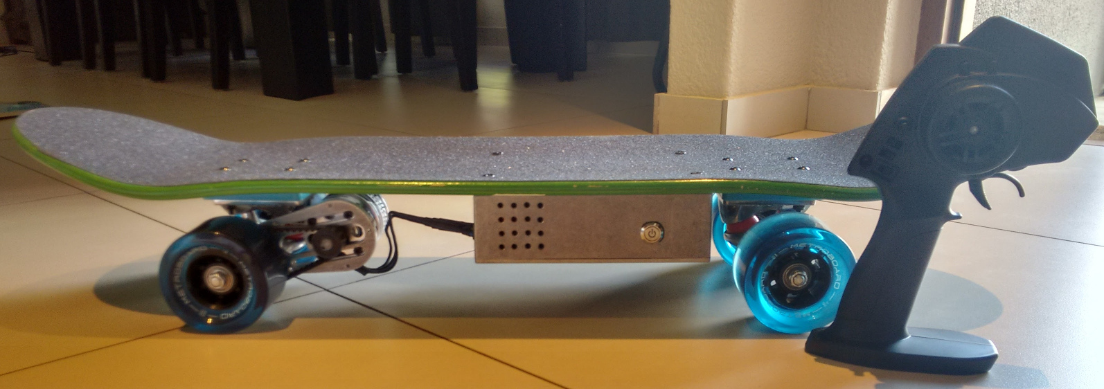 picture of eboard version 1: side